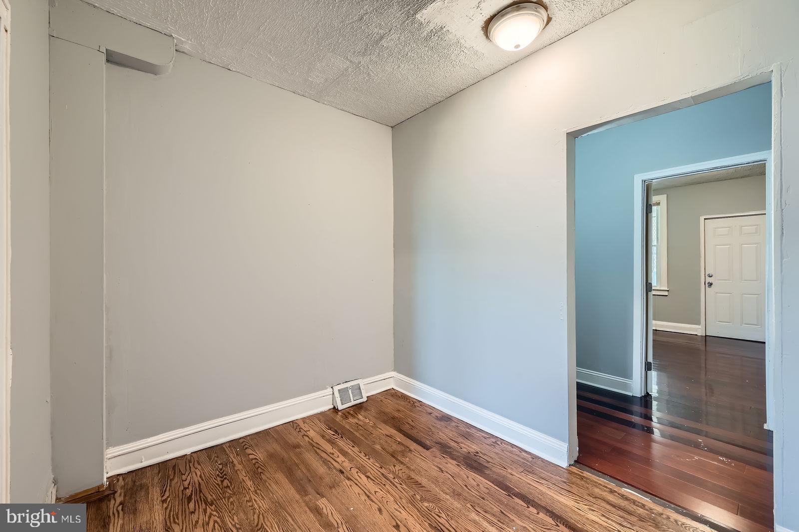 MADISON EASTEND - Residential