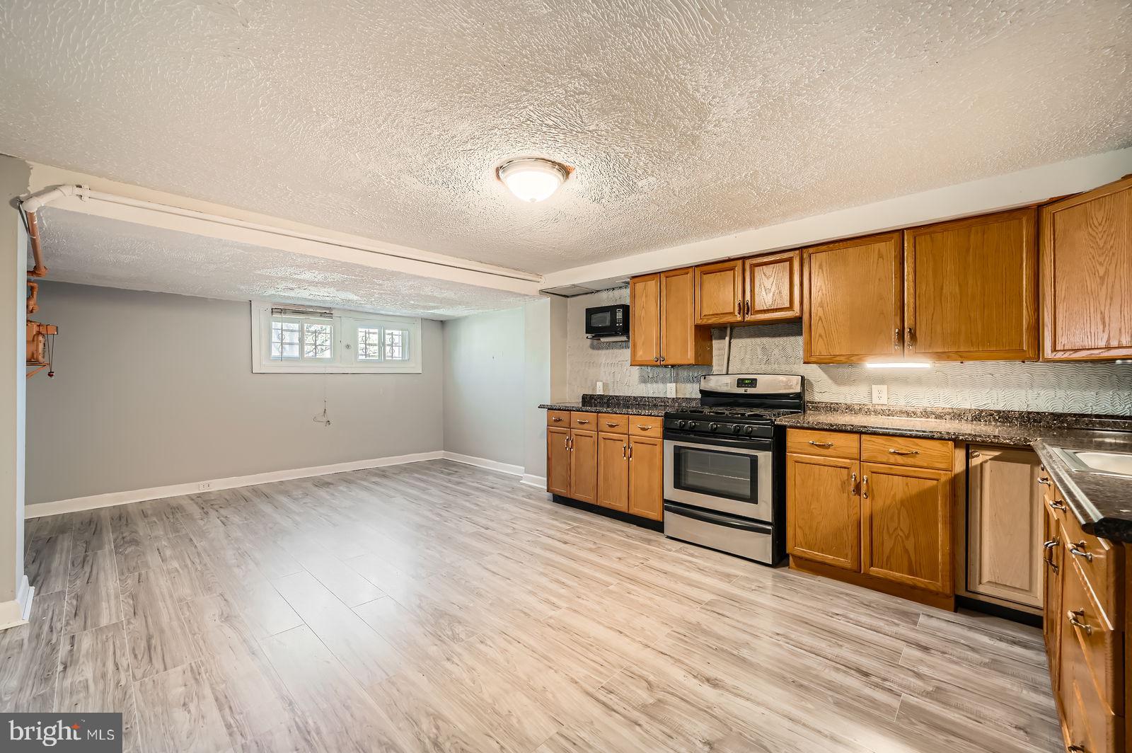 MADISON EASTEND - Residential