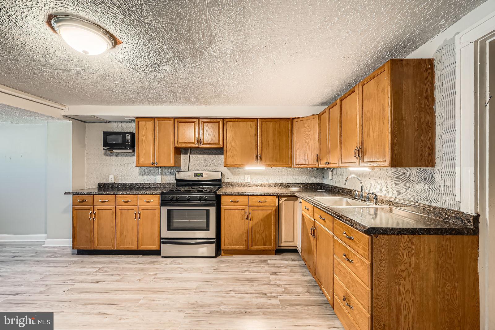 MADISON EASTEND - Residential