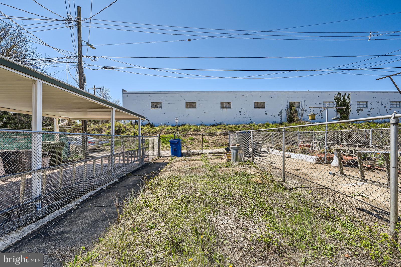 MADISON EASTEND - Residential