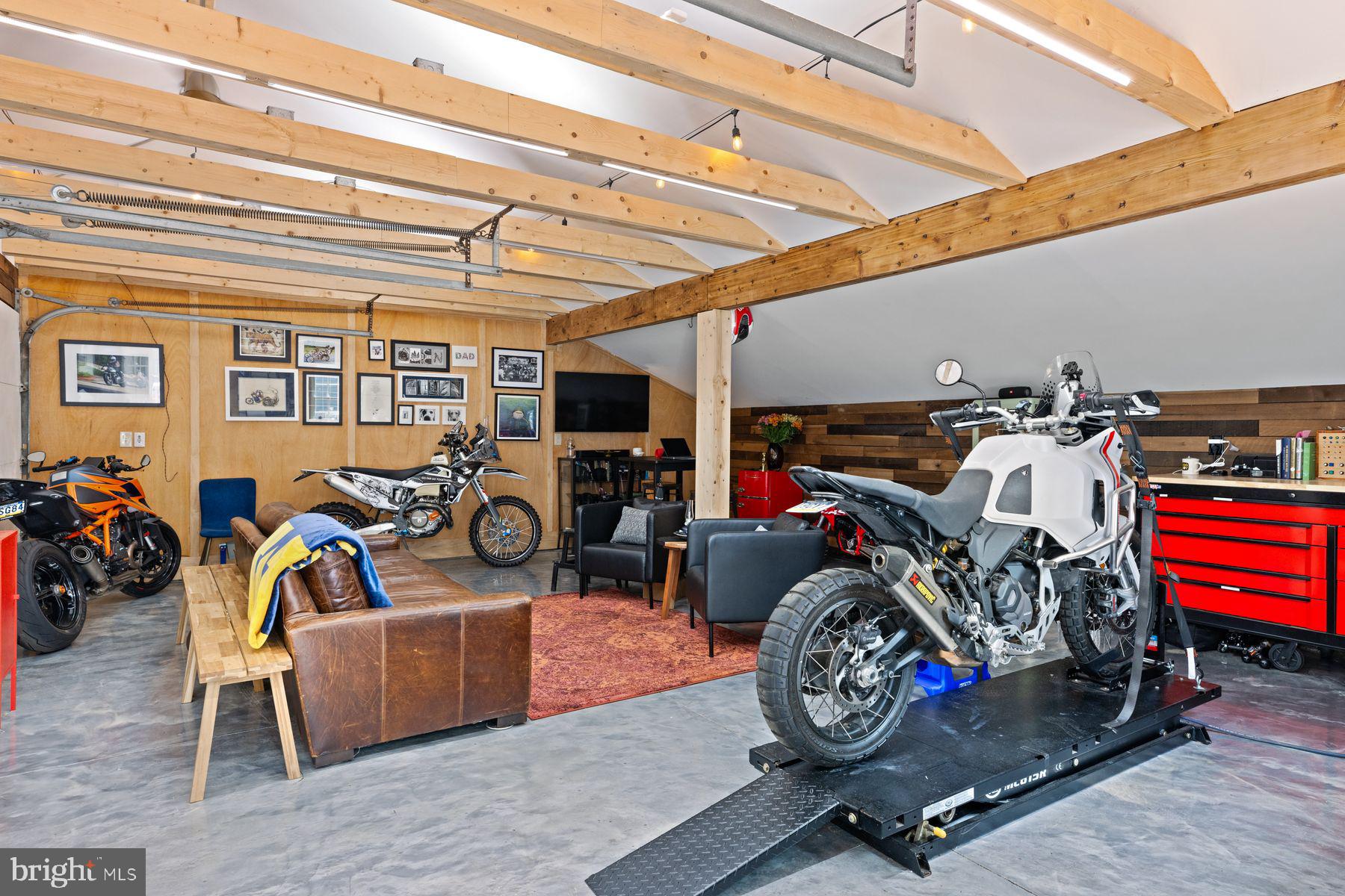 FOXCROFT - Residential