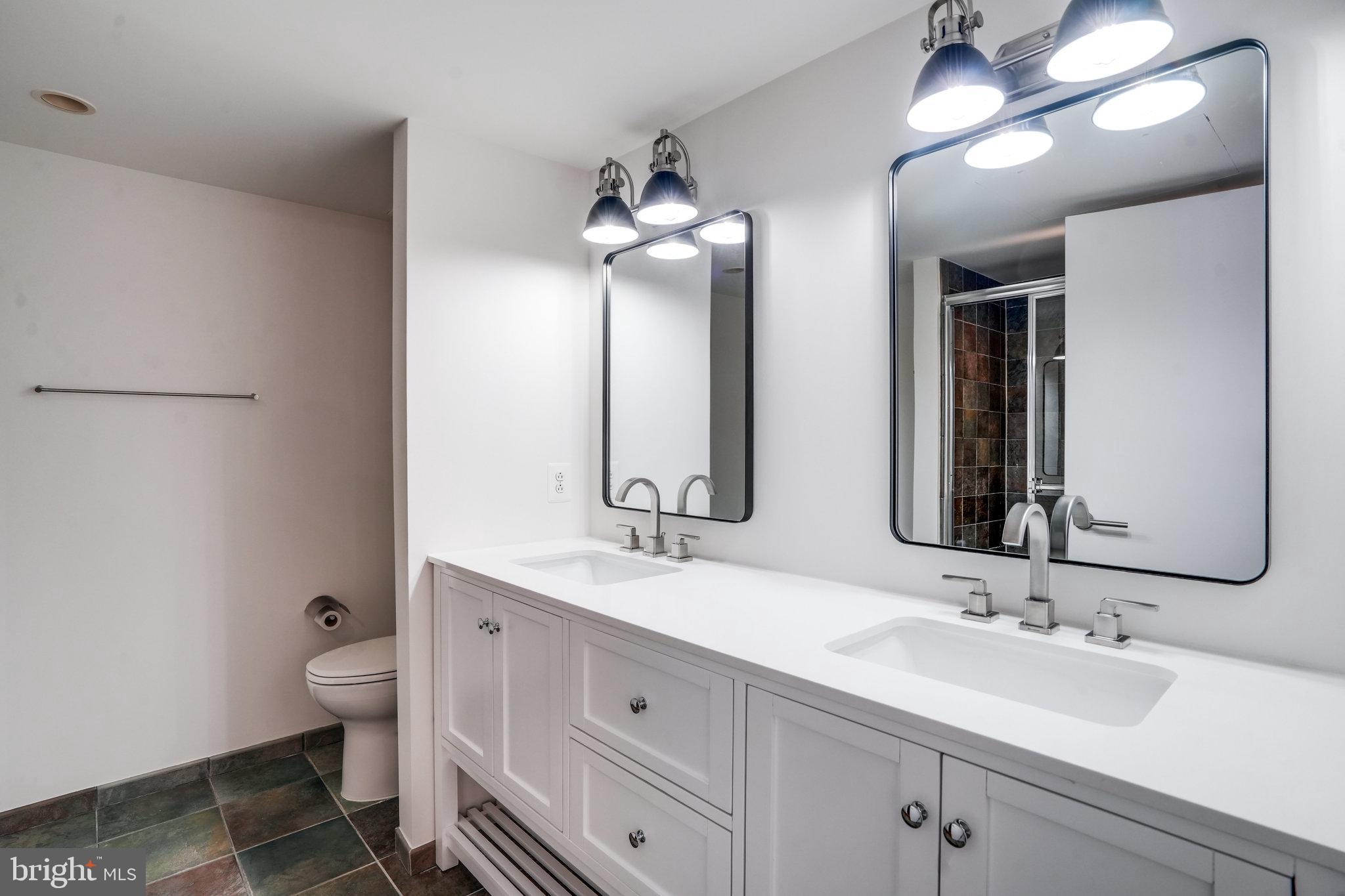 LOGAN CIRCLE - Residential