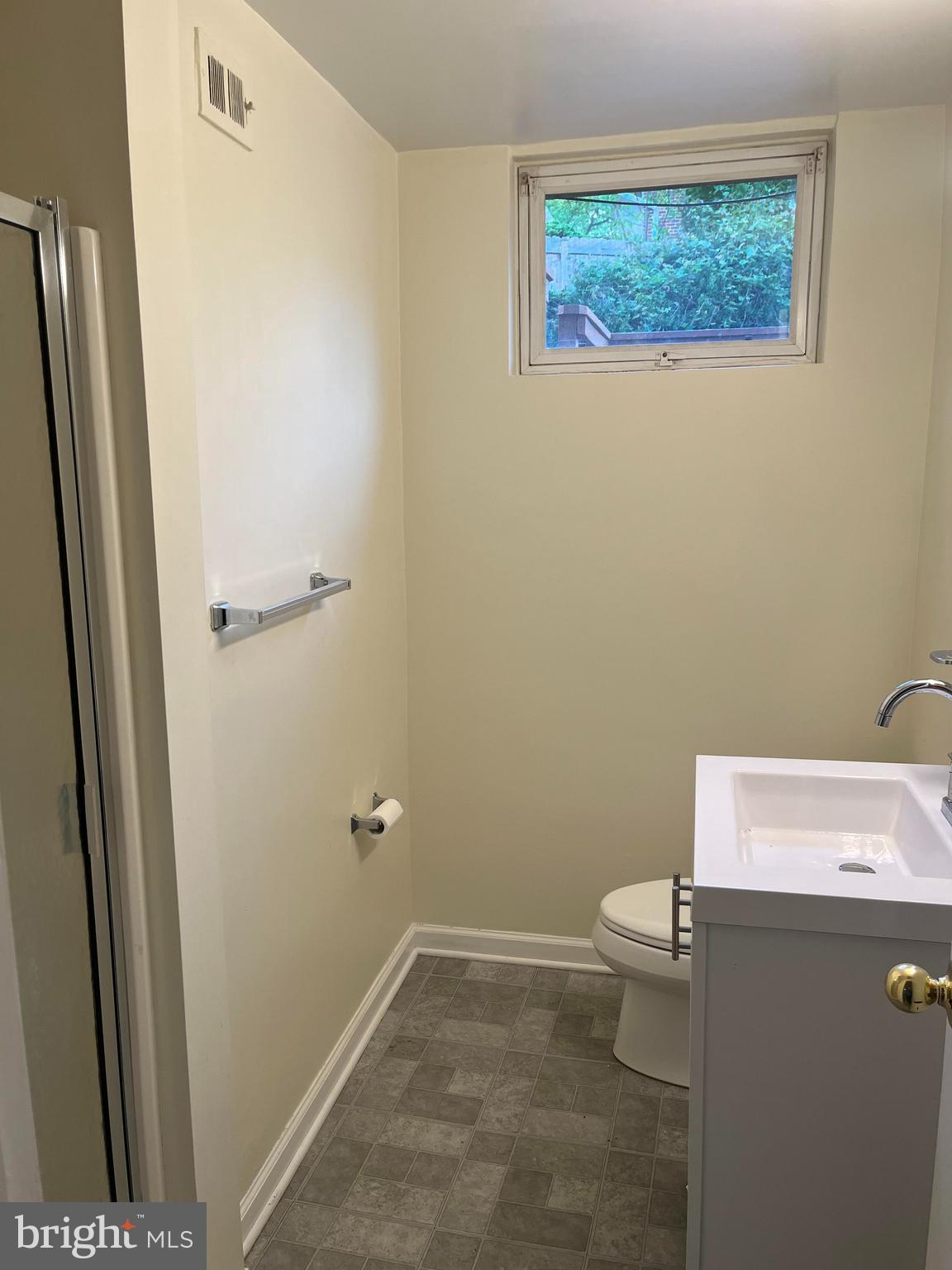 LONGMEADOW - Residential Lease