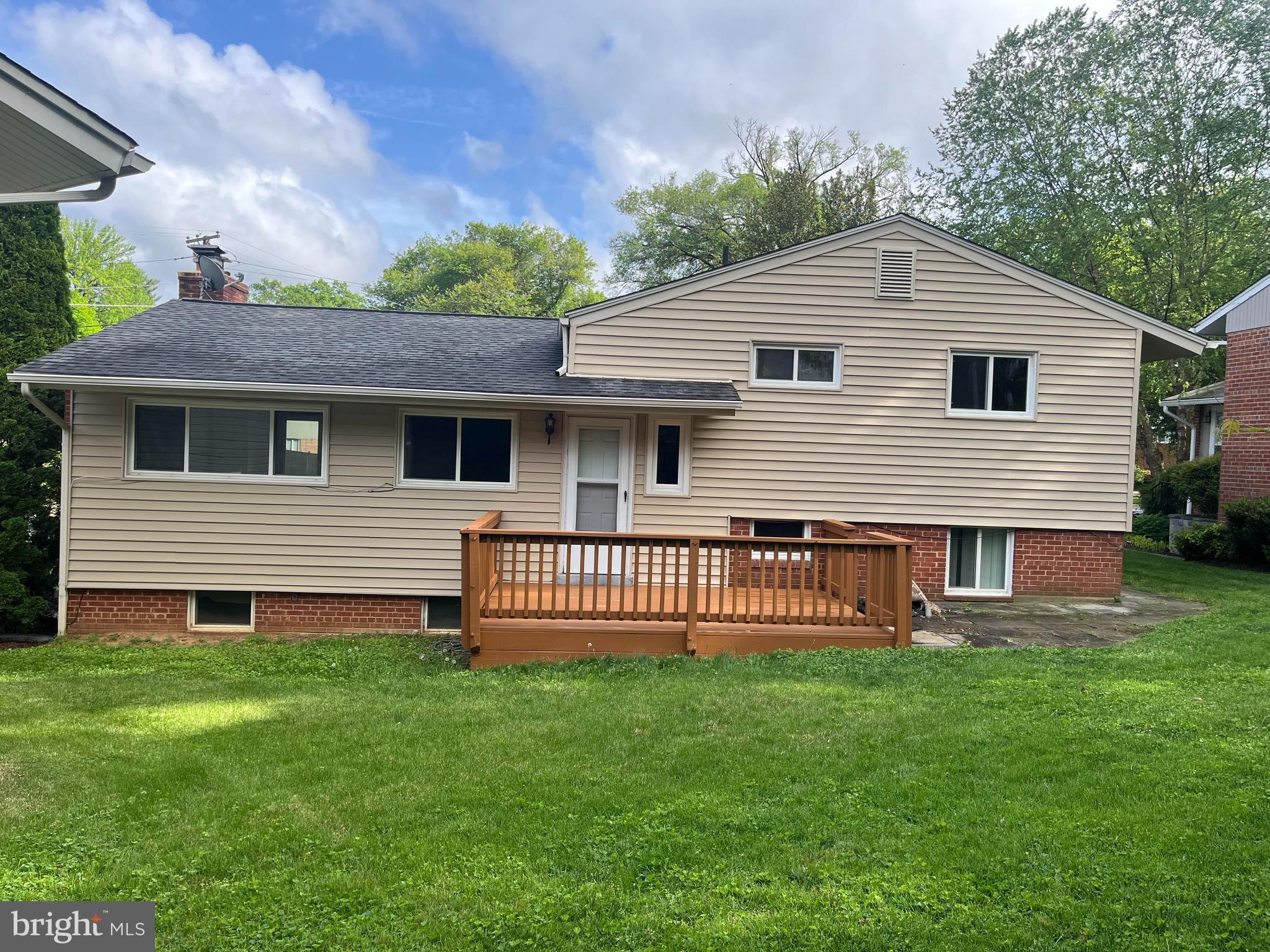 LONGMEADOW - Residential Lease