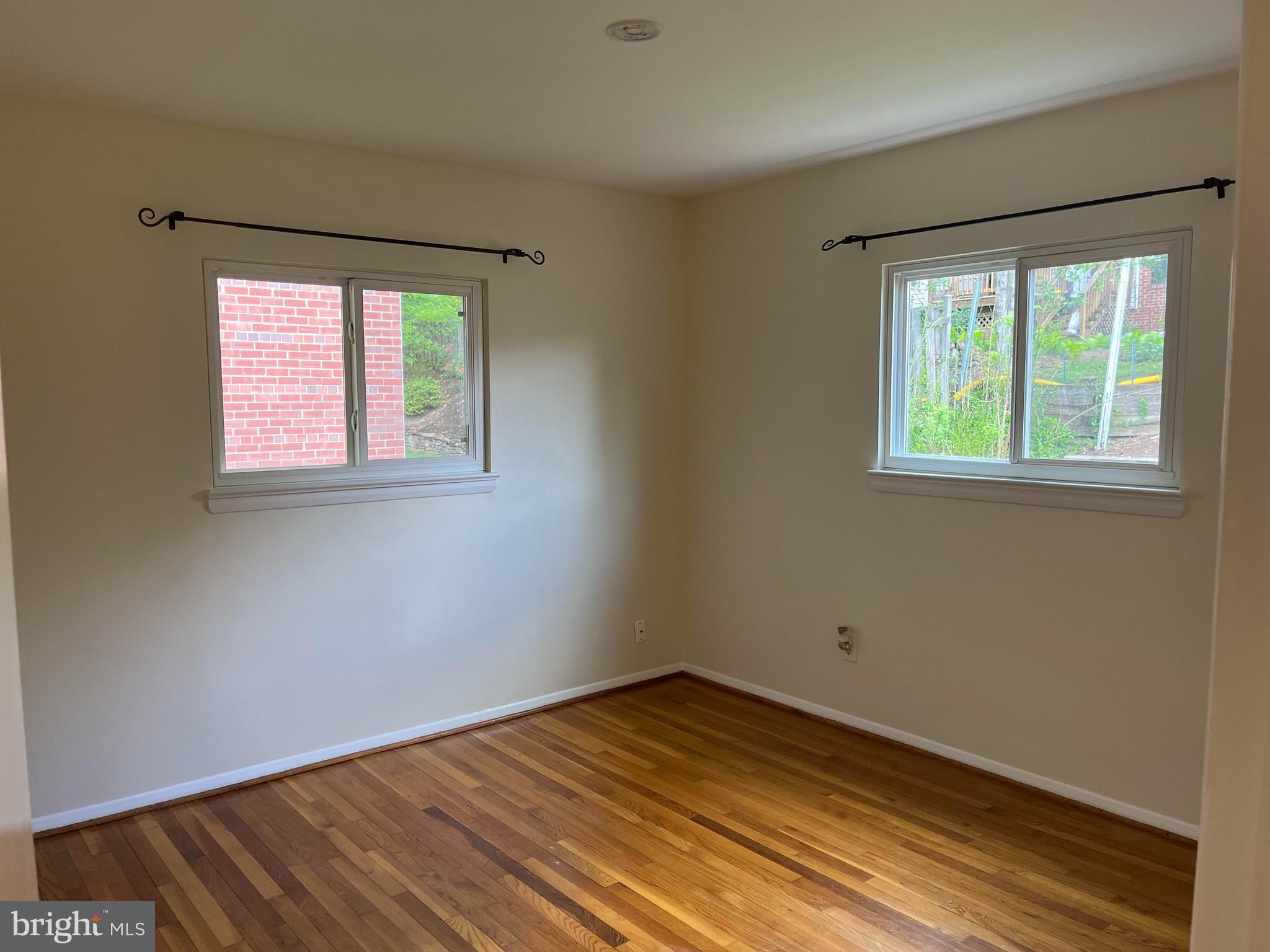 LONGMEADOW - Residential Lease