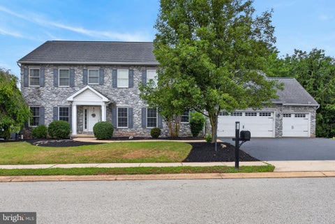 Photo of 5000 Goldens Path, YORK, PA 17408 (MLS # PAYK2107290)