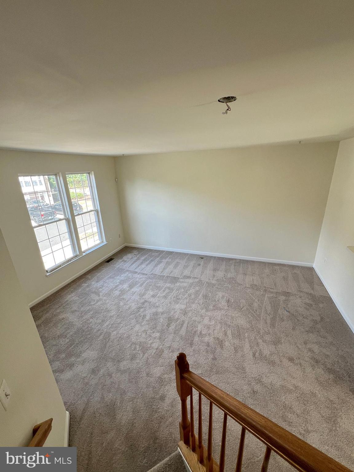 WOODVIEW VILLAGE - Residential Lease