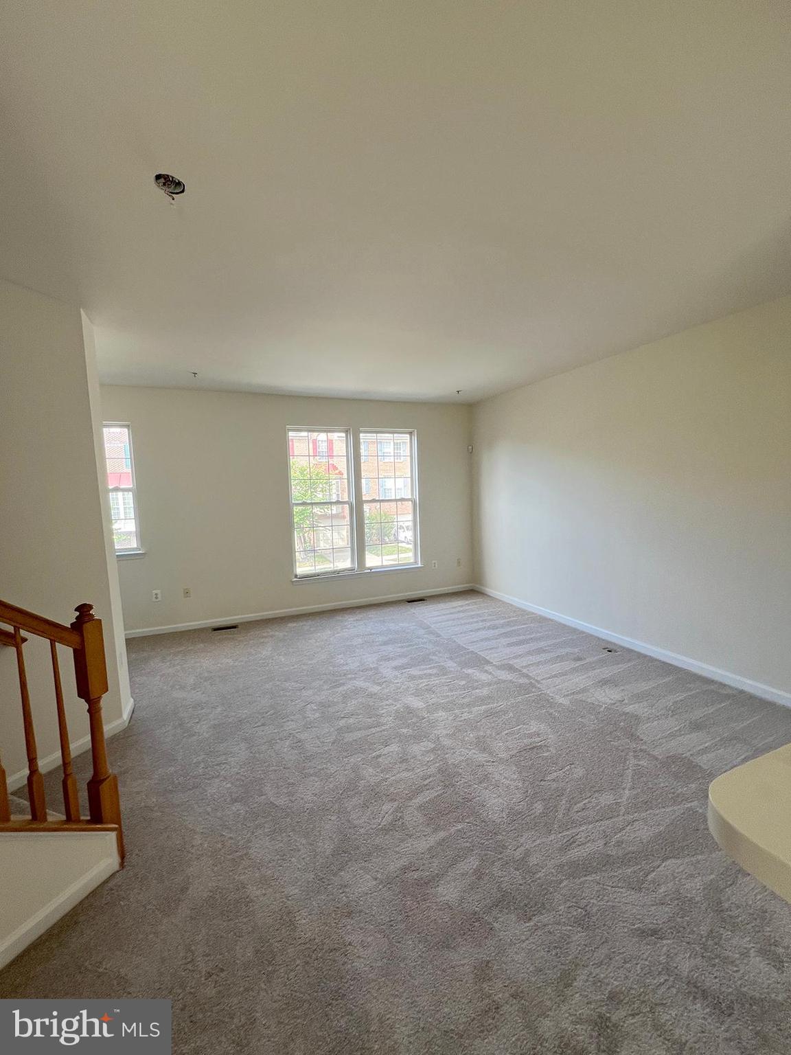 WOODVIEW VILLAGE - Residential Lease