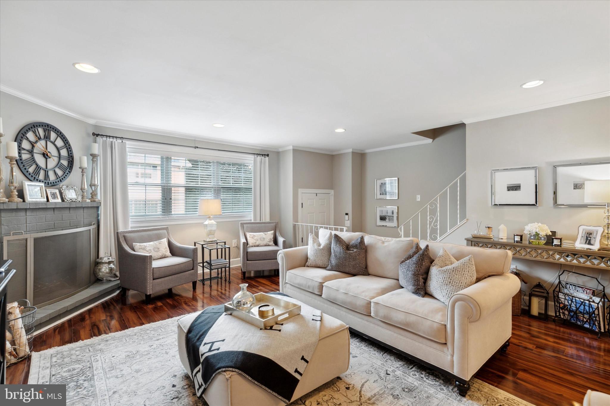 LIBERTY LANE EAST - Residential