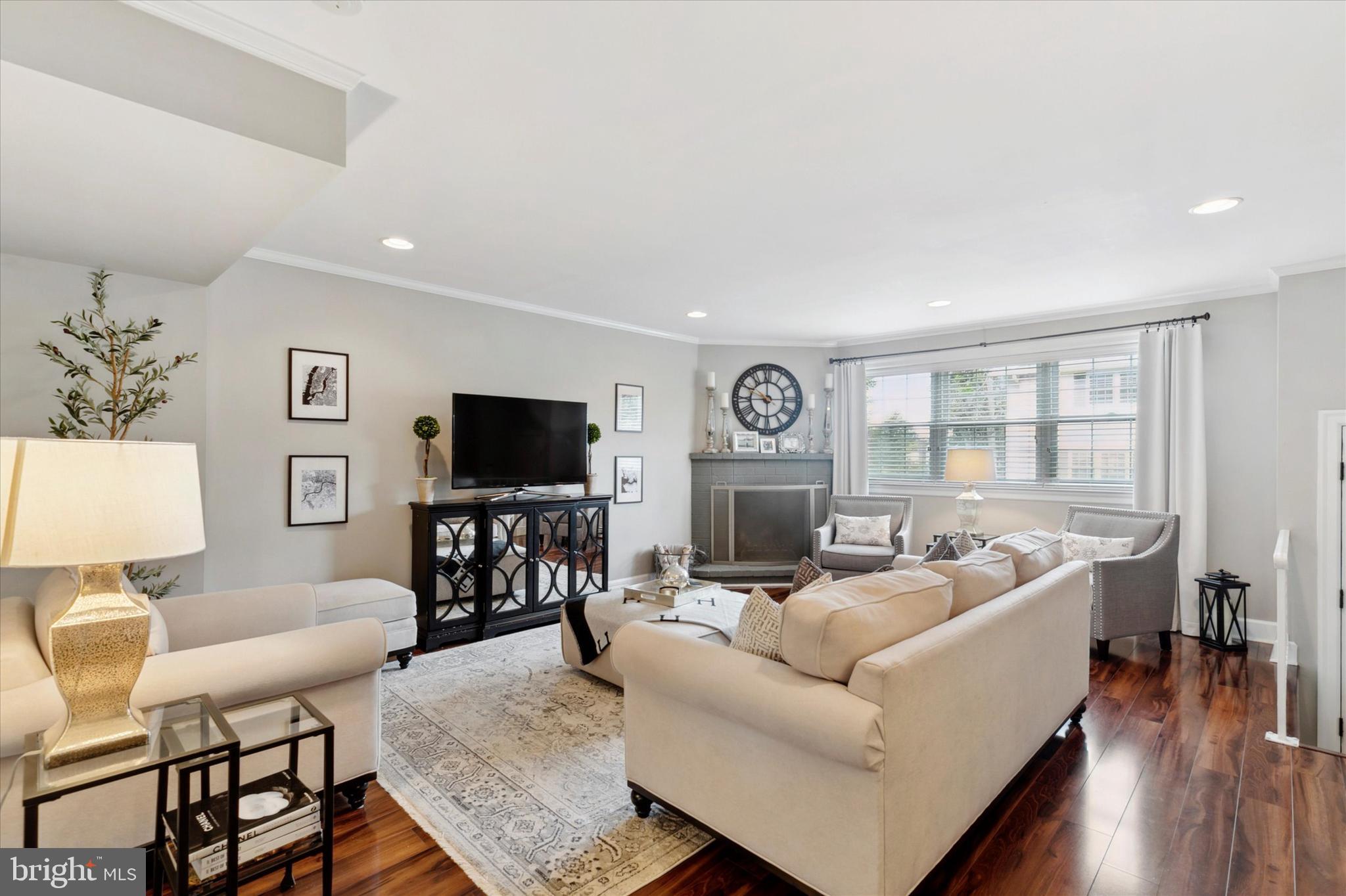 LIBERTY LANE EAST - Residential