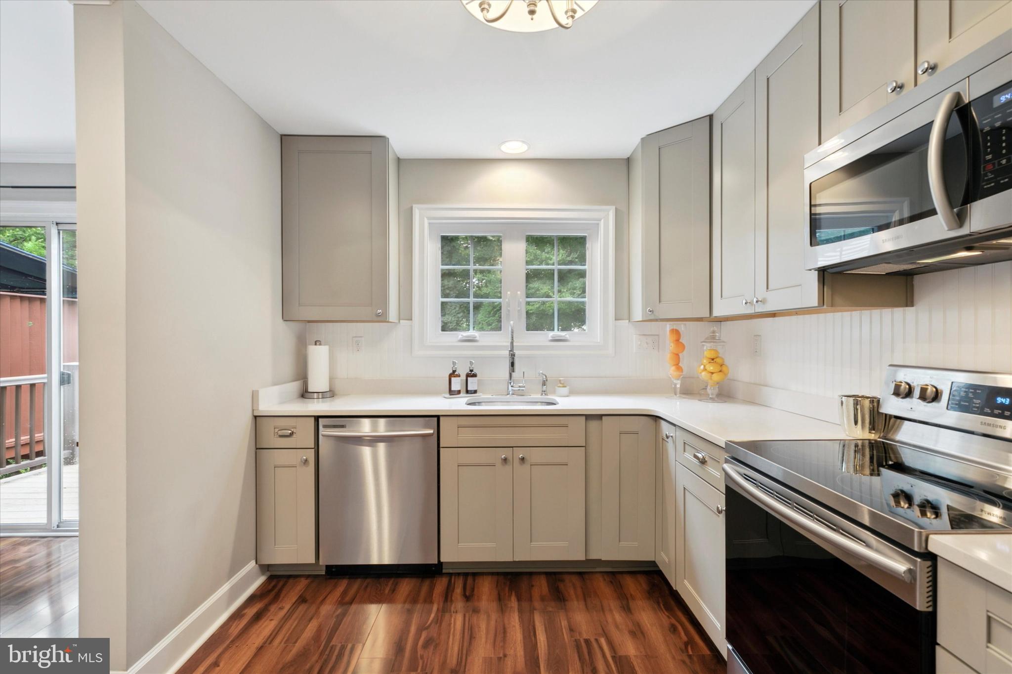 LIBERTY LANE EAST - Residential