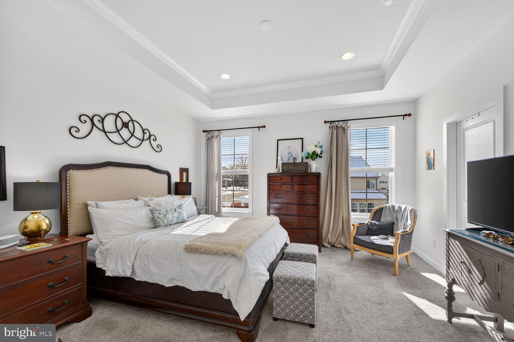 SOUTH FORK BROAD RUN - Residential