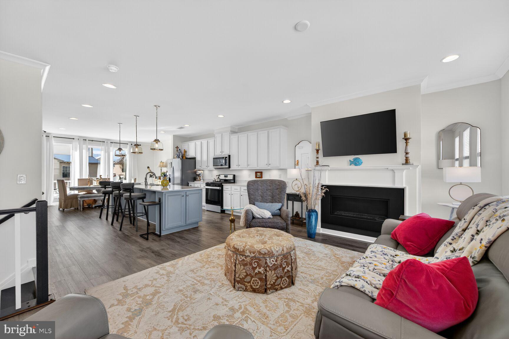 SOUTH FORK BROAD RUN - Residential