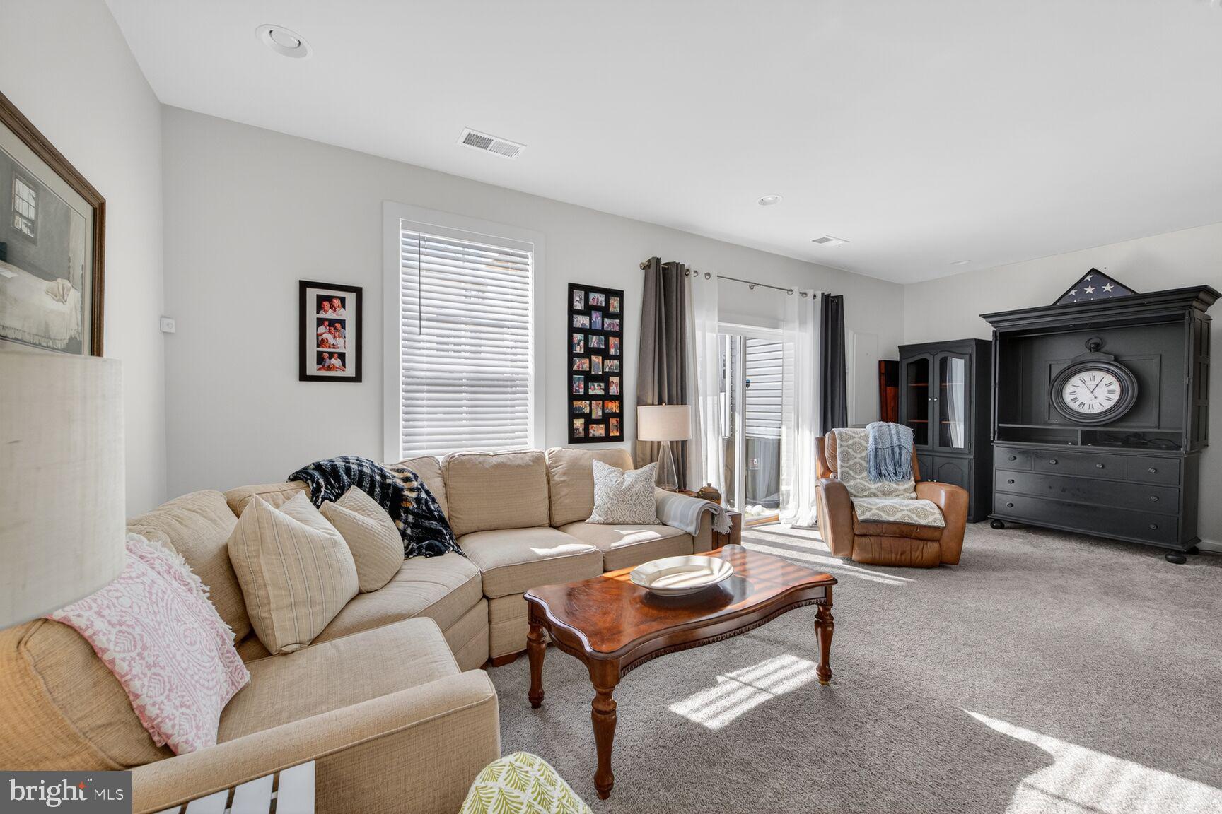 SOUTH FORK BROAD RUN - Residential