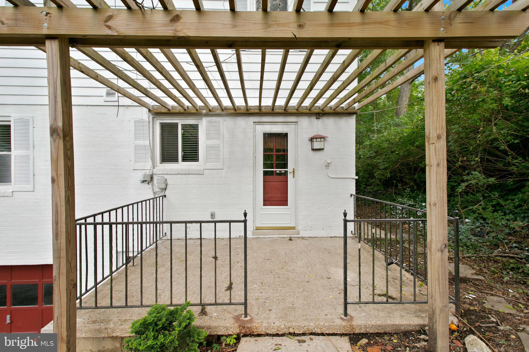 MOUNT WASHINGTON - Residential