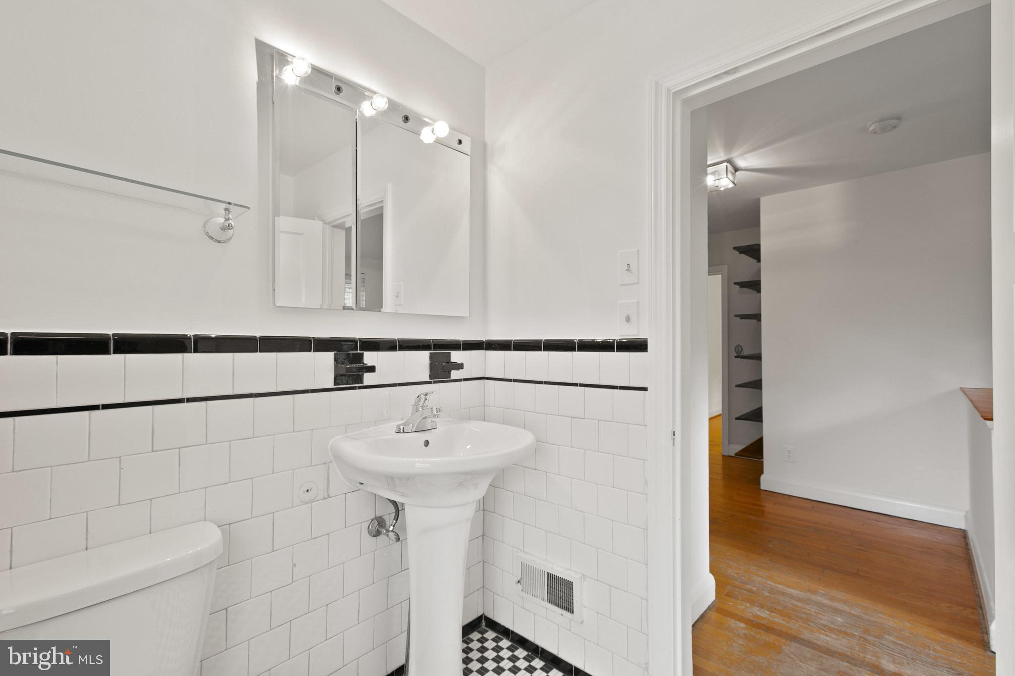 MOUNT WASHINGTON - Residential