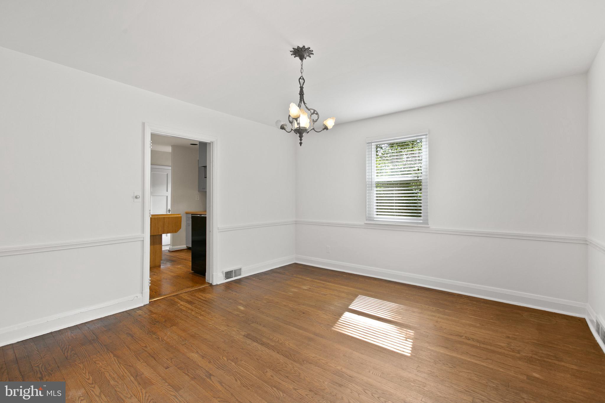 MOUNT WASHINGTON - Residential