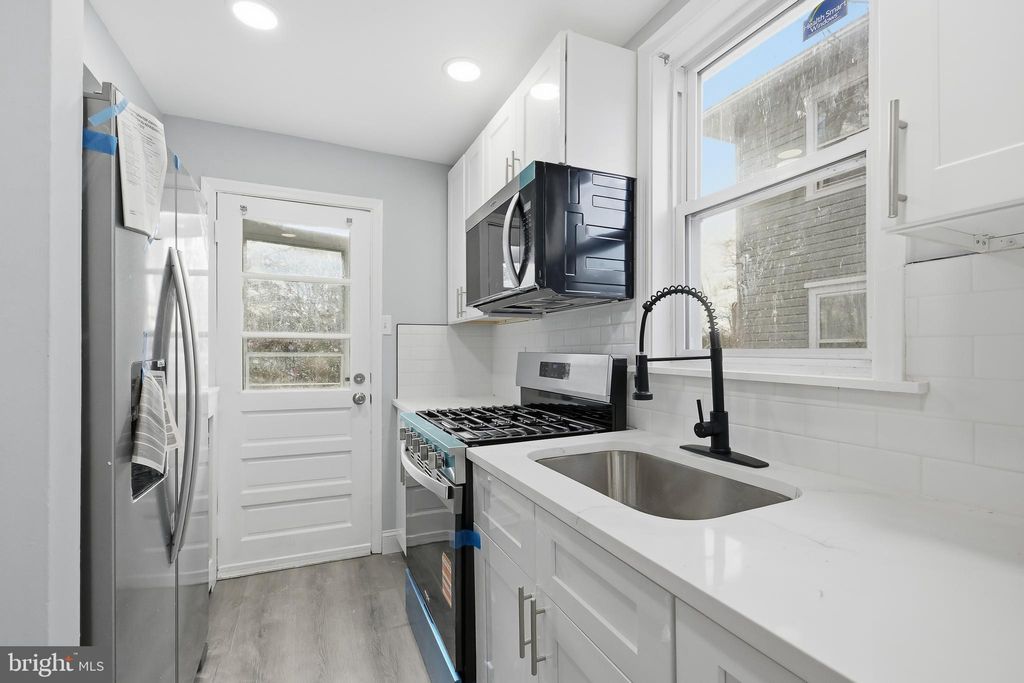 Photo of 1821 Shallcross Avenue, FOLCROFT, PA 19032 (MLS # PADE2106706)