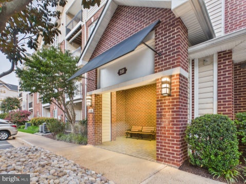 Photo of 1581 Spring Gate Drive #5301, MCLEAN, VA 22102 (MLS # VAFX2335302)