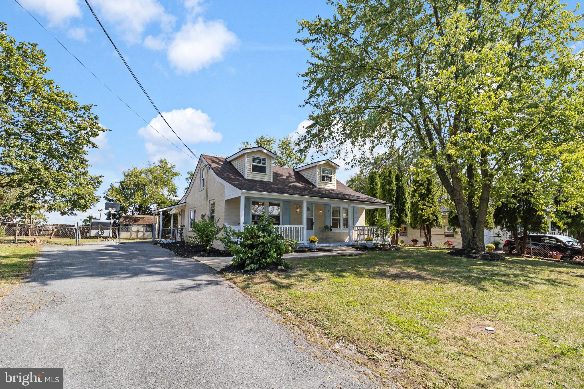 ORCHARD HILLS - Residential