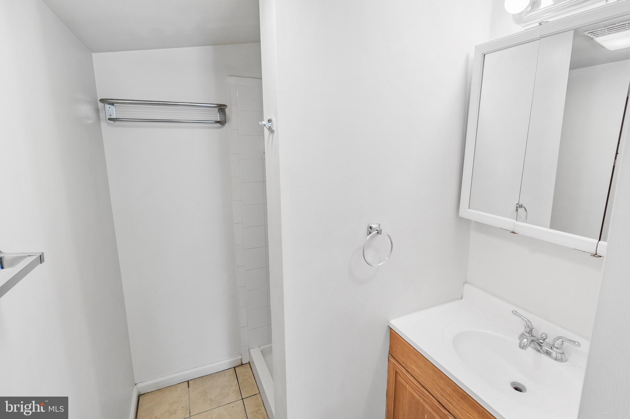 ORCHARD HILLS - Residential