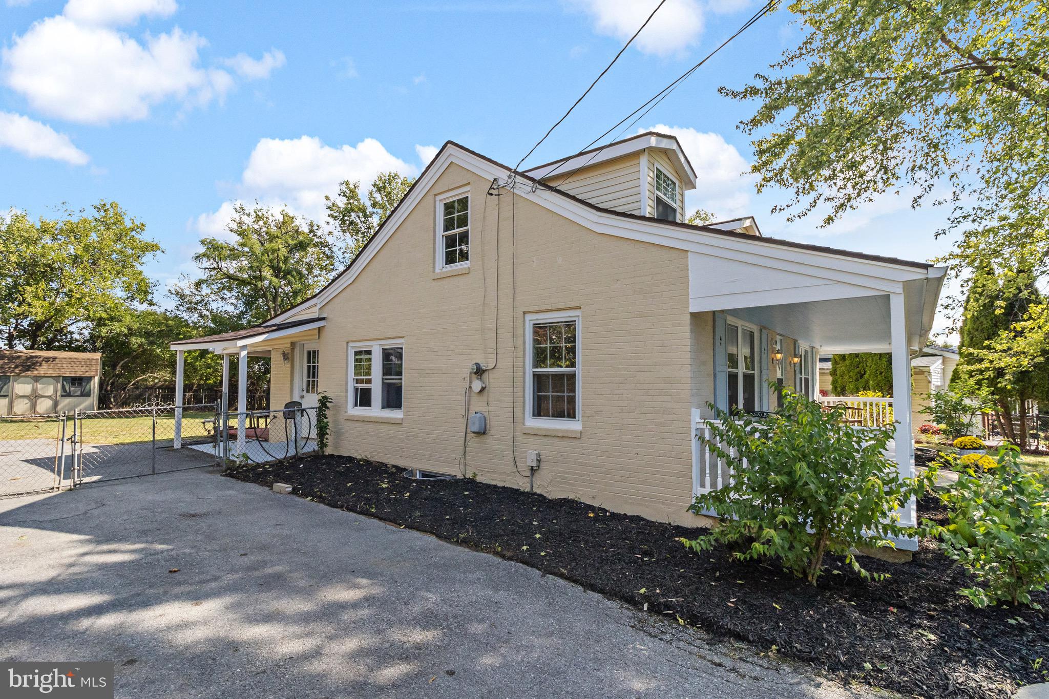 ORCHARD HILLS - Residential