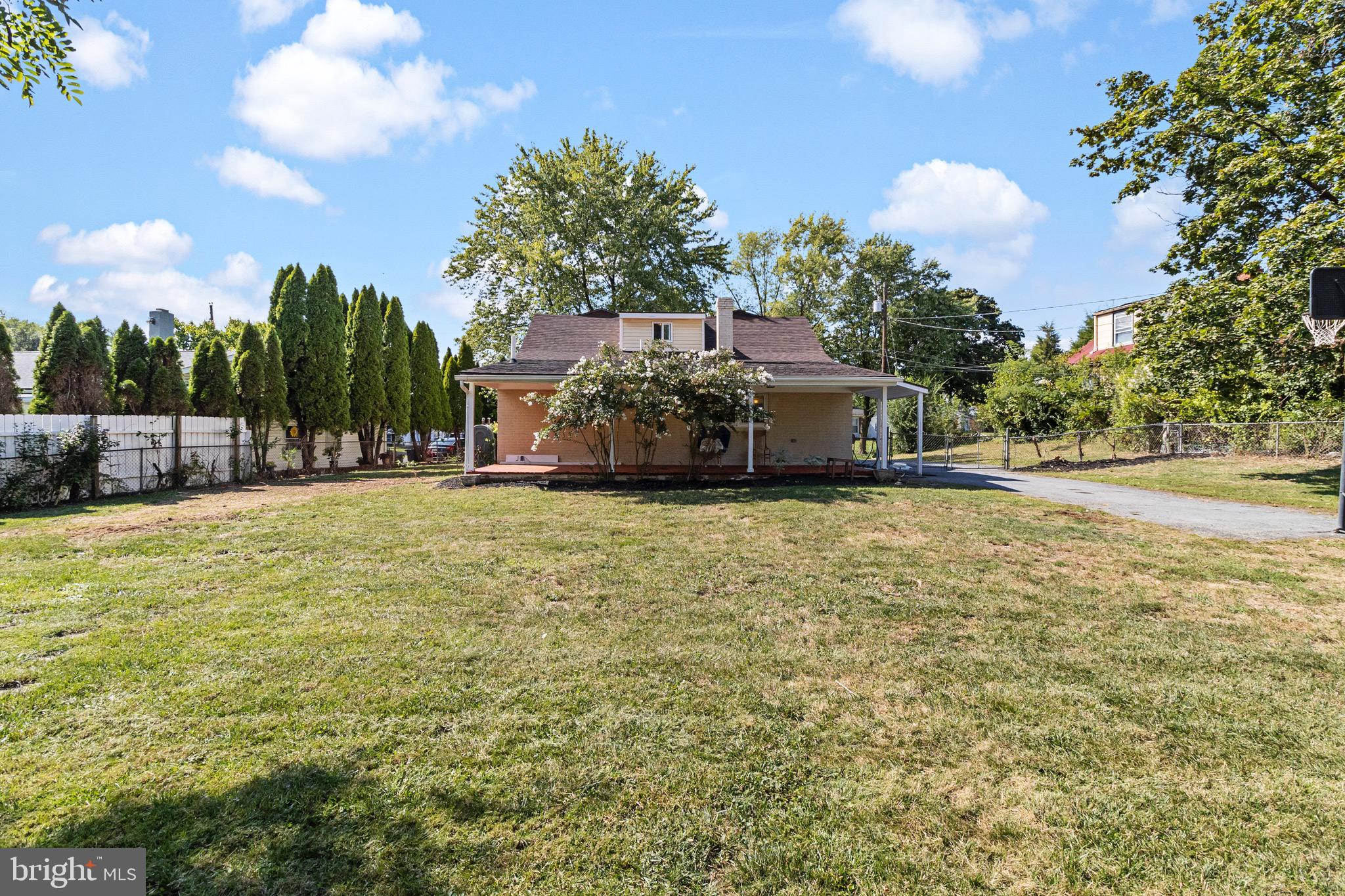 ORCHARD HILLS - Residential