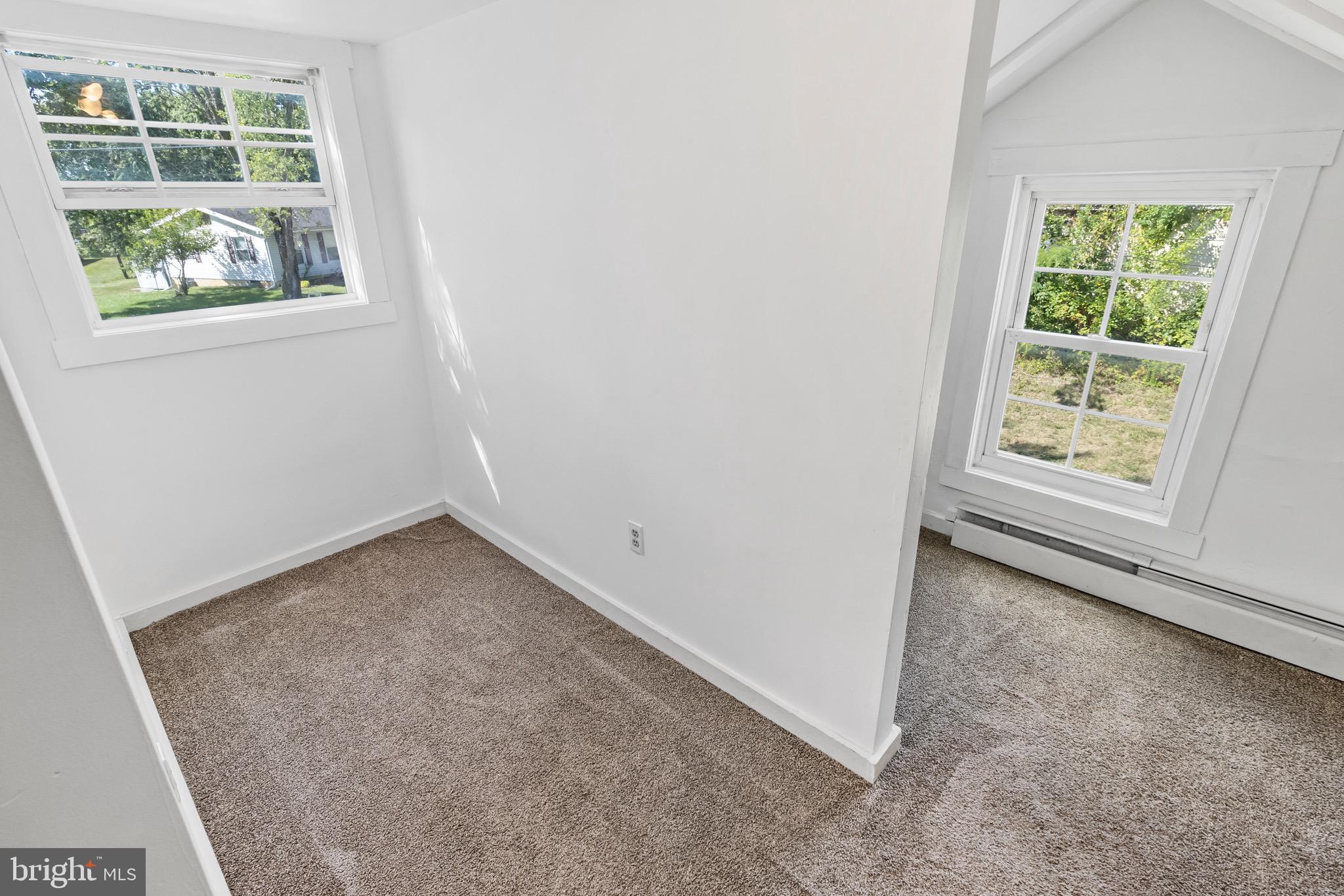 ORCHARD HILLS - Residential