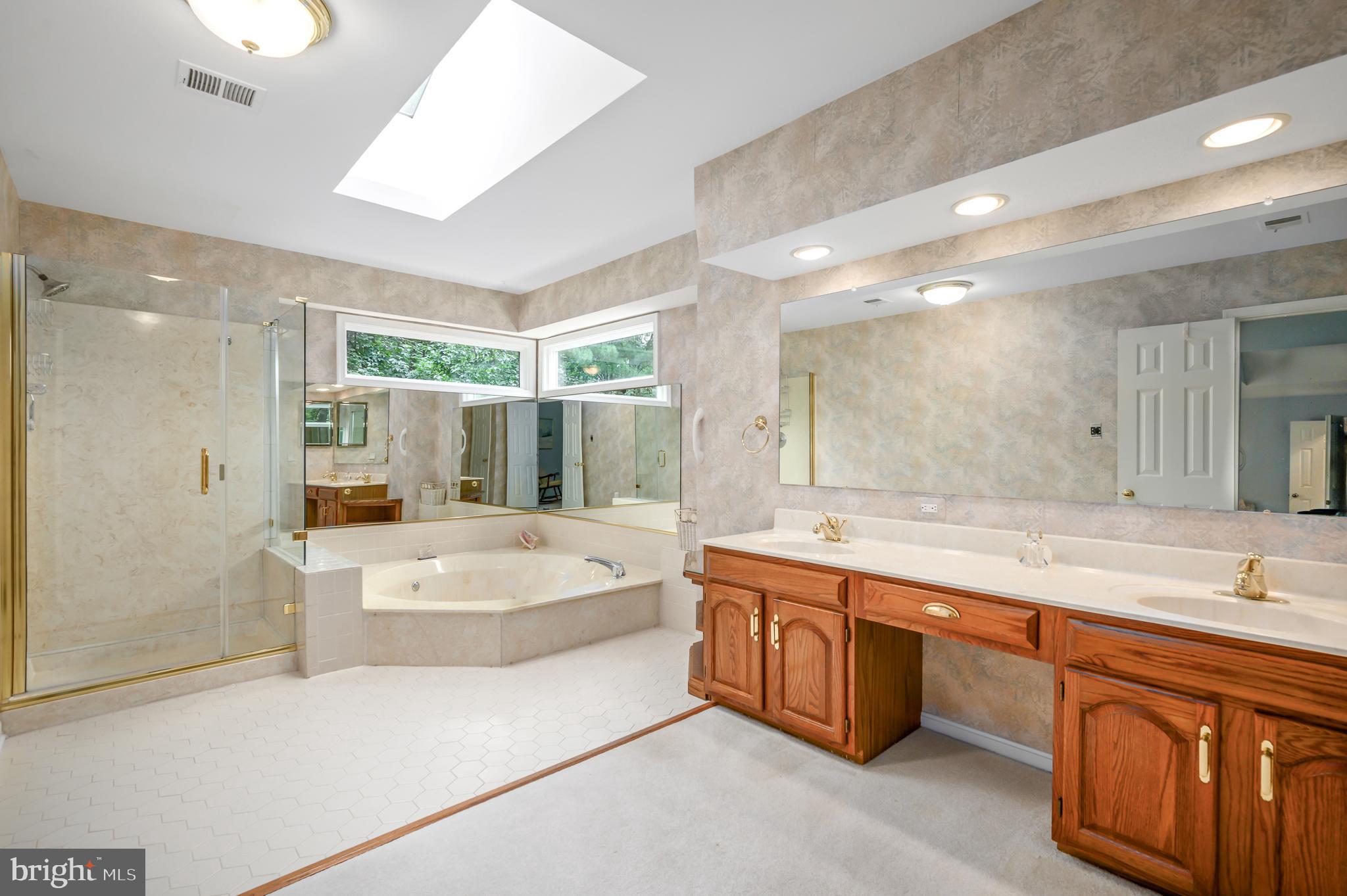 SHAKER WOODS - Residential