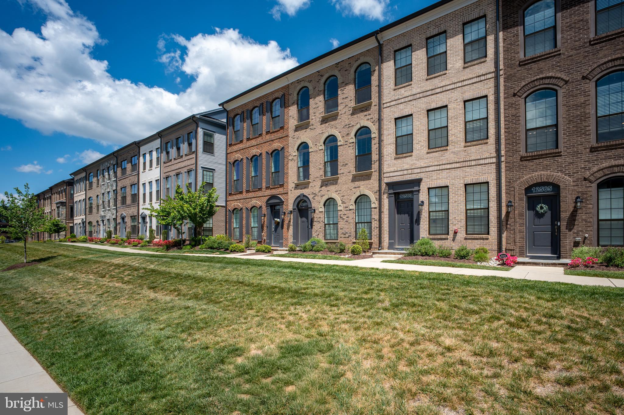 12561 TODD LANE