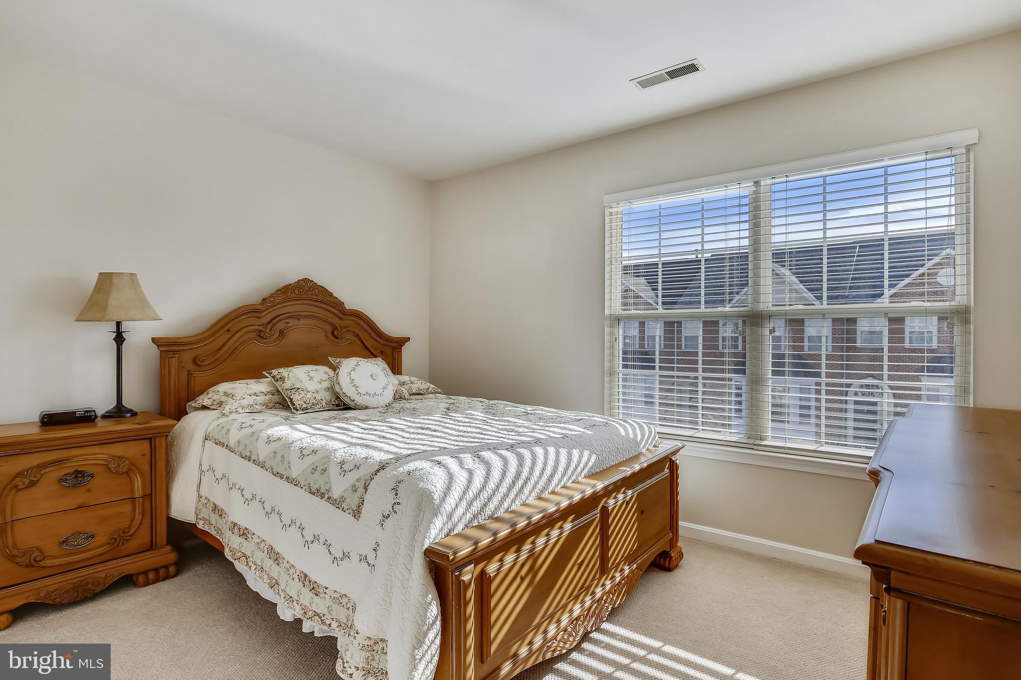 GOVERNORS GROVE - Residential