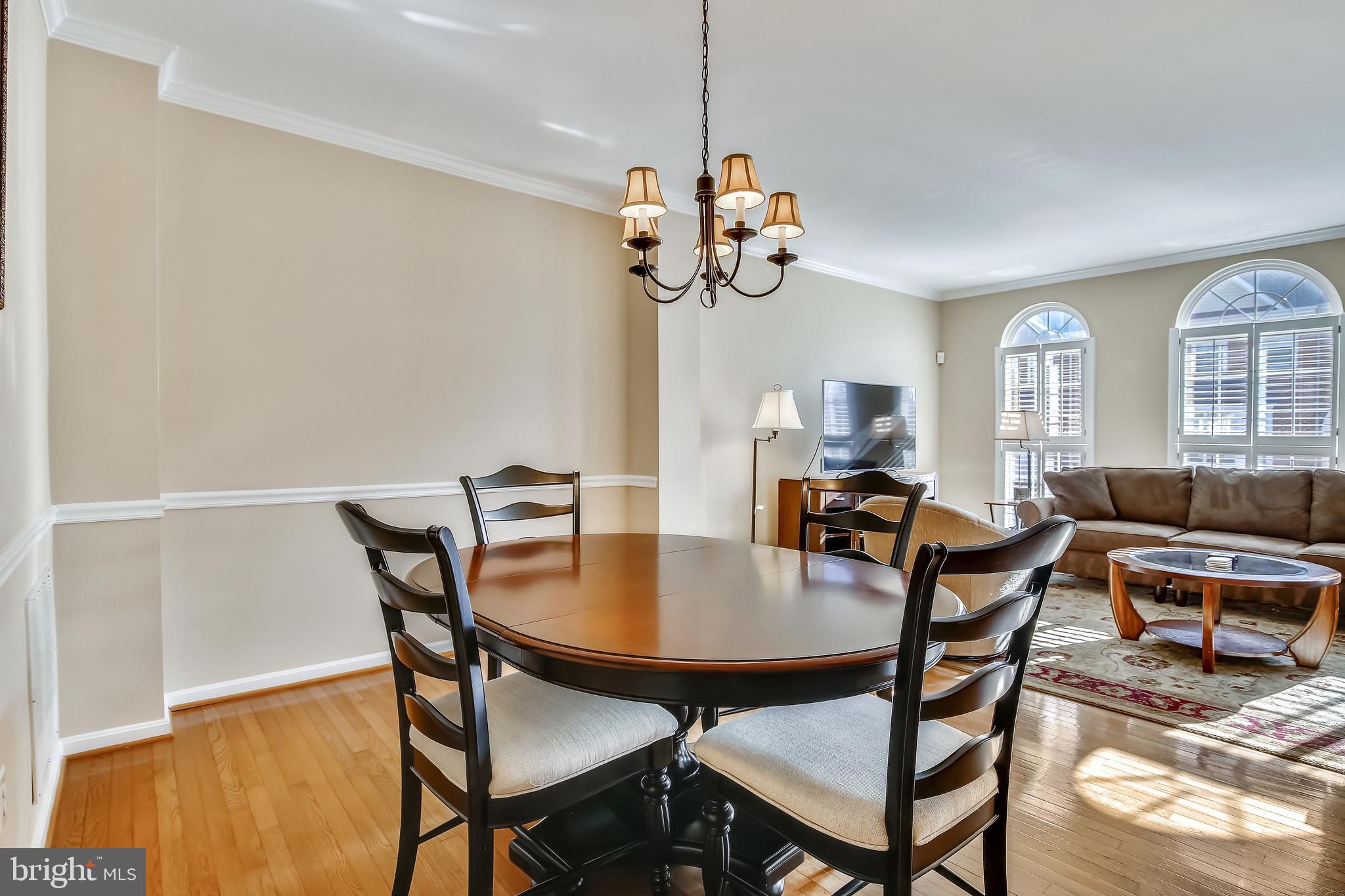 GOVERNORS GROVE - Residential