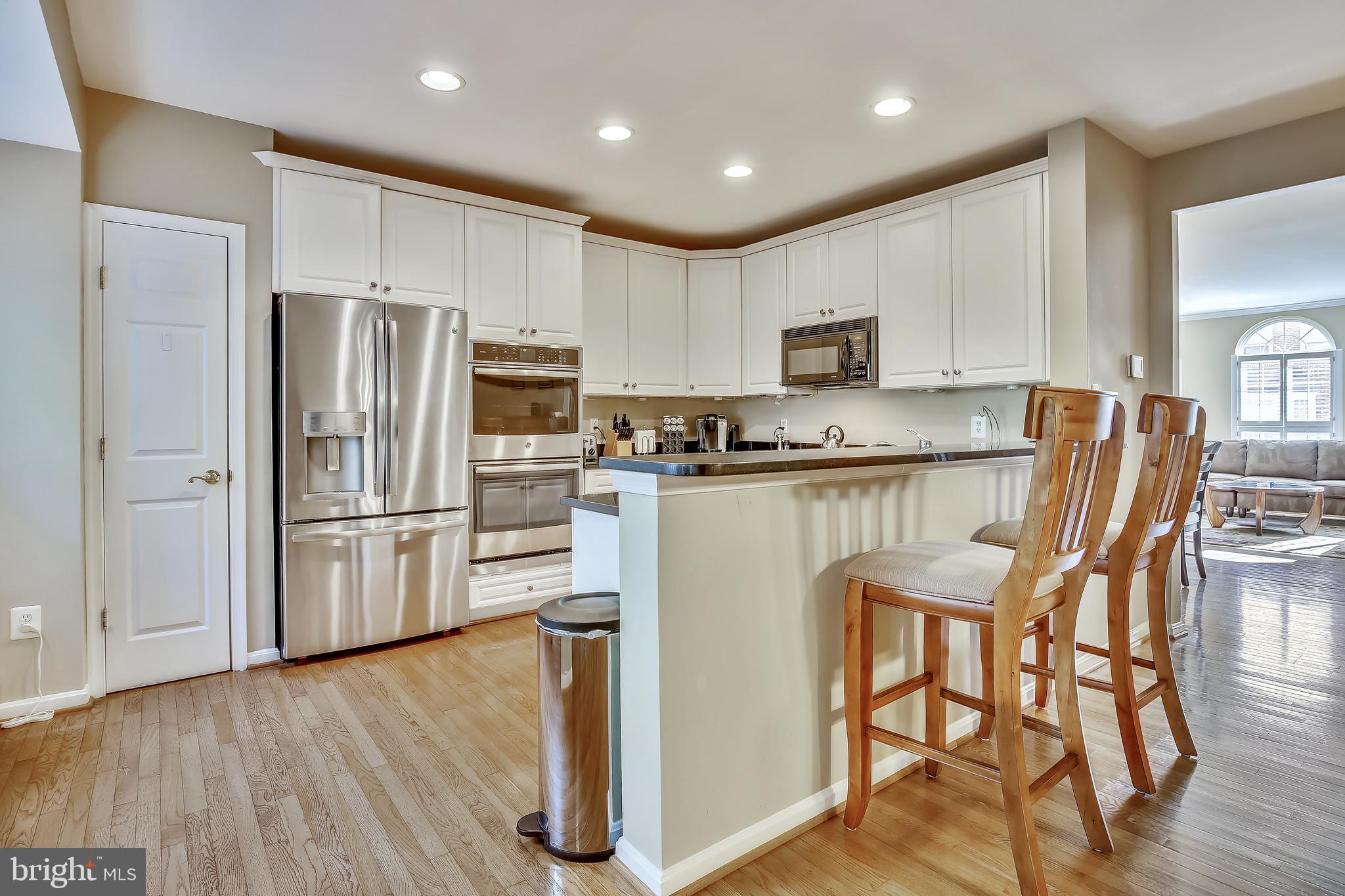 GOVERNORS GROVE - Residential