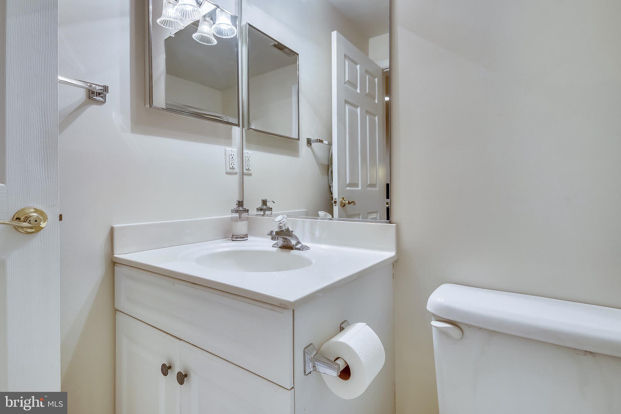 GOVERNORS GROVE - Residential