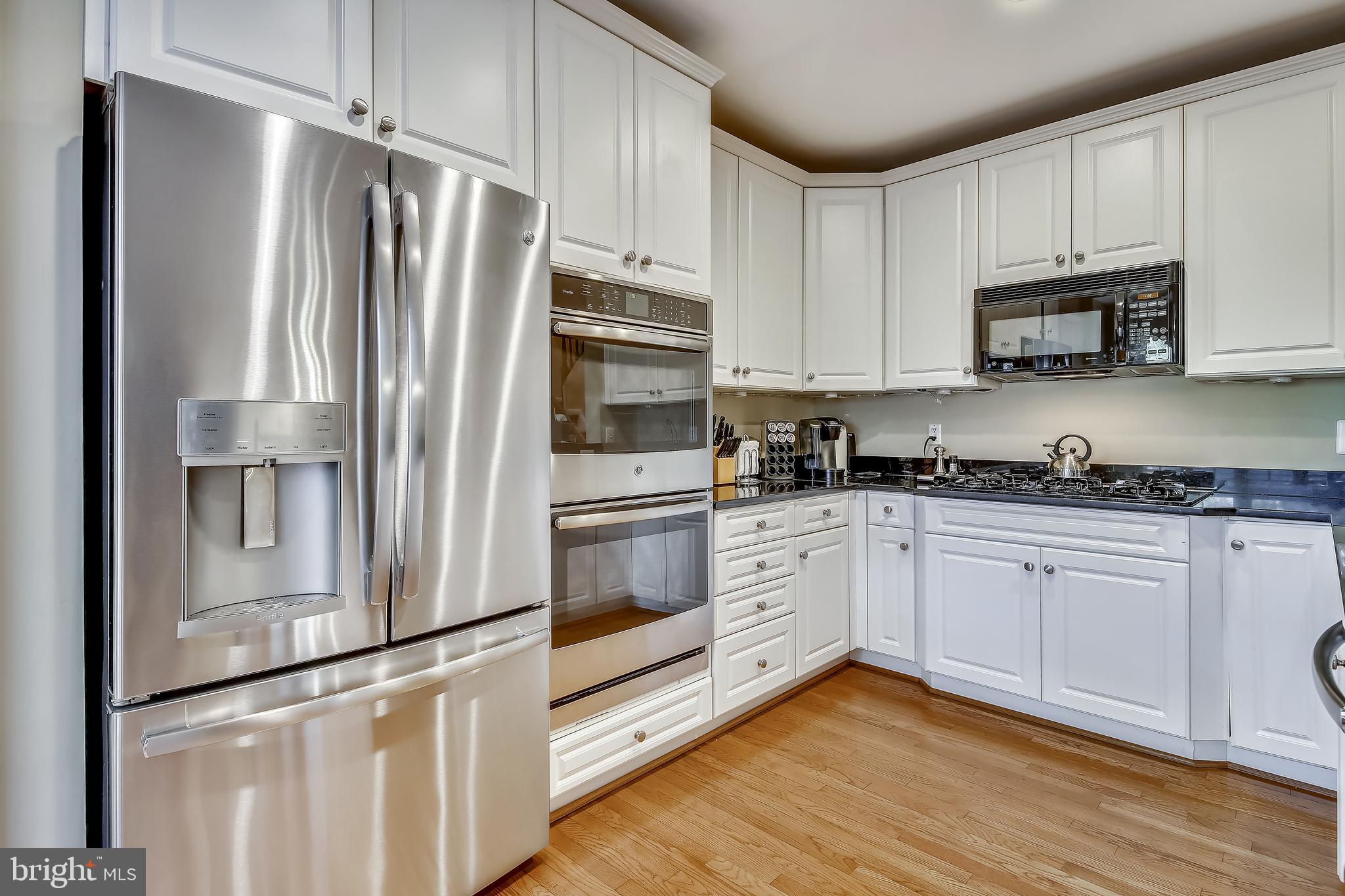 GOVERNORS GROVE - Residential