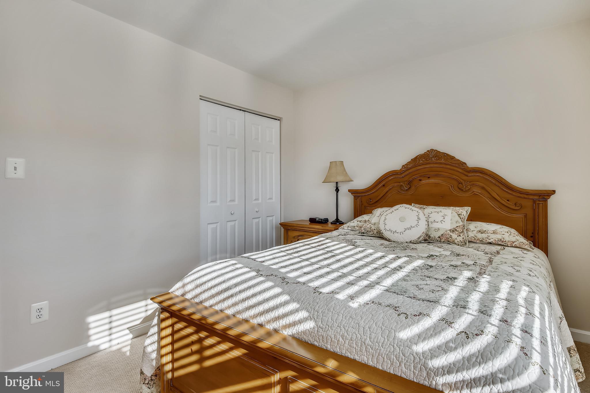 GOVERNORS GROVE - Residential