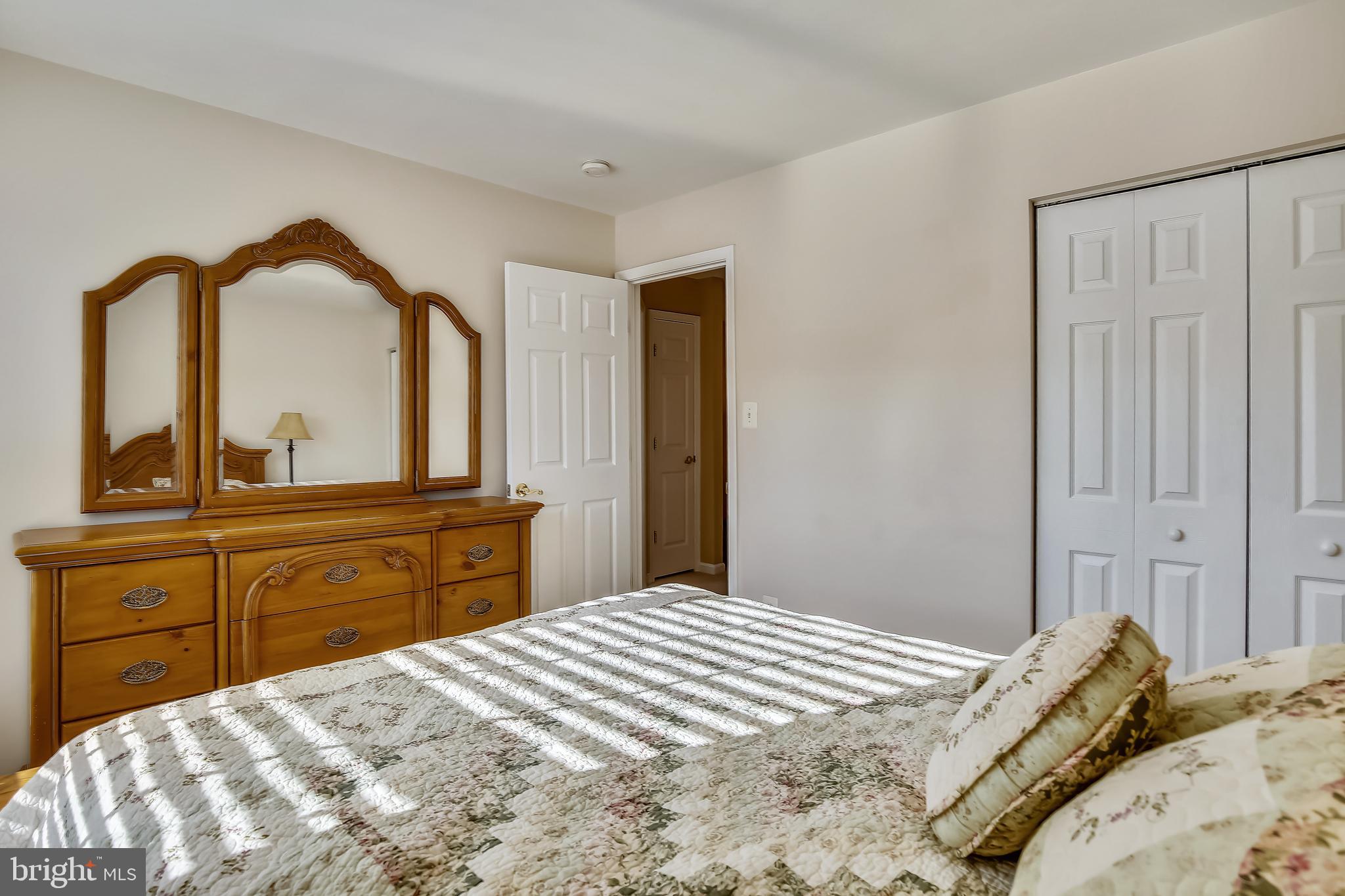 GOVERNORS GROVE - Residential