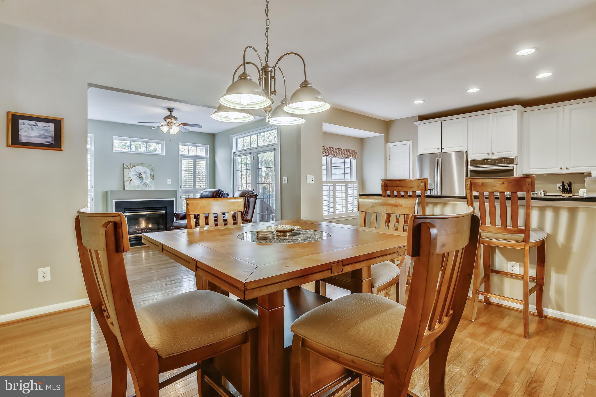 GOVERNORS GROVE - Residential