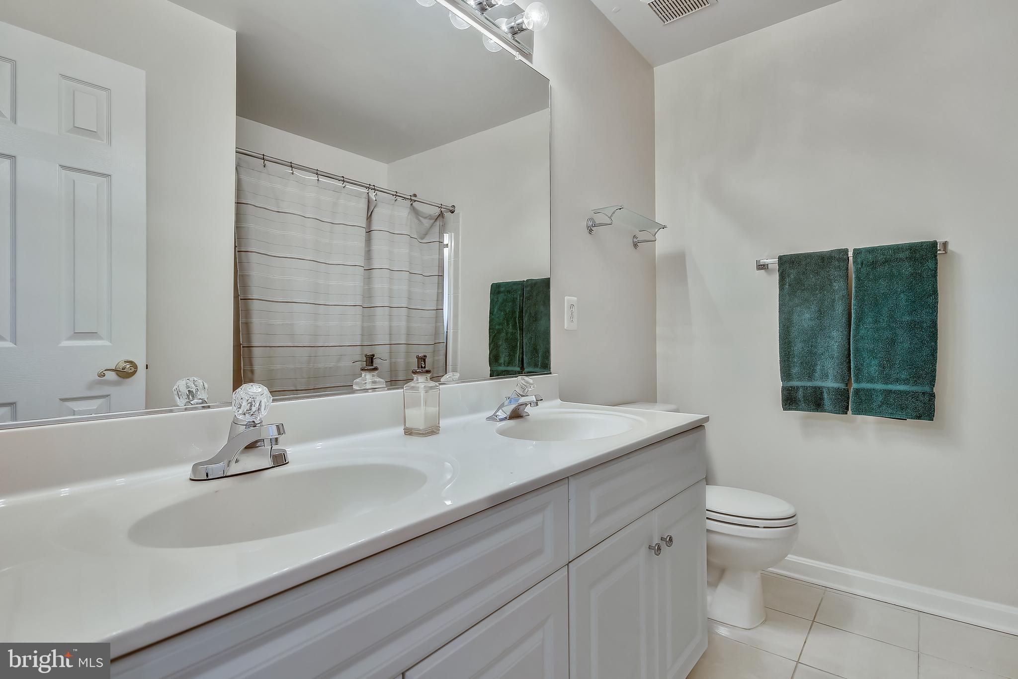 GOVERNORS GROVE - Residential