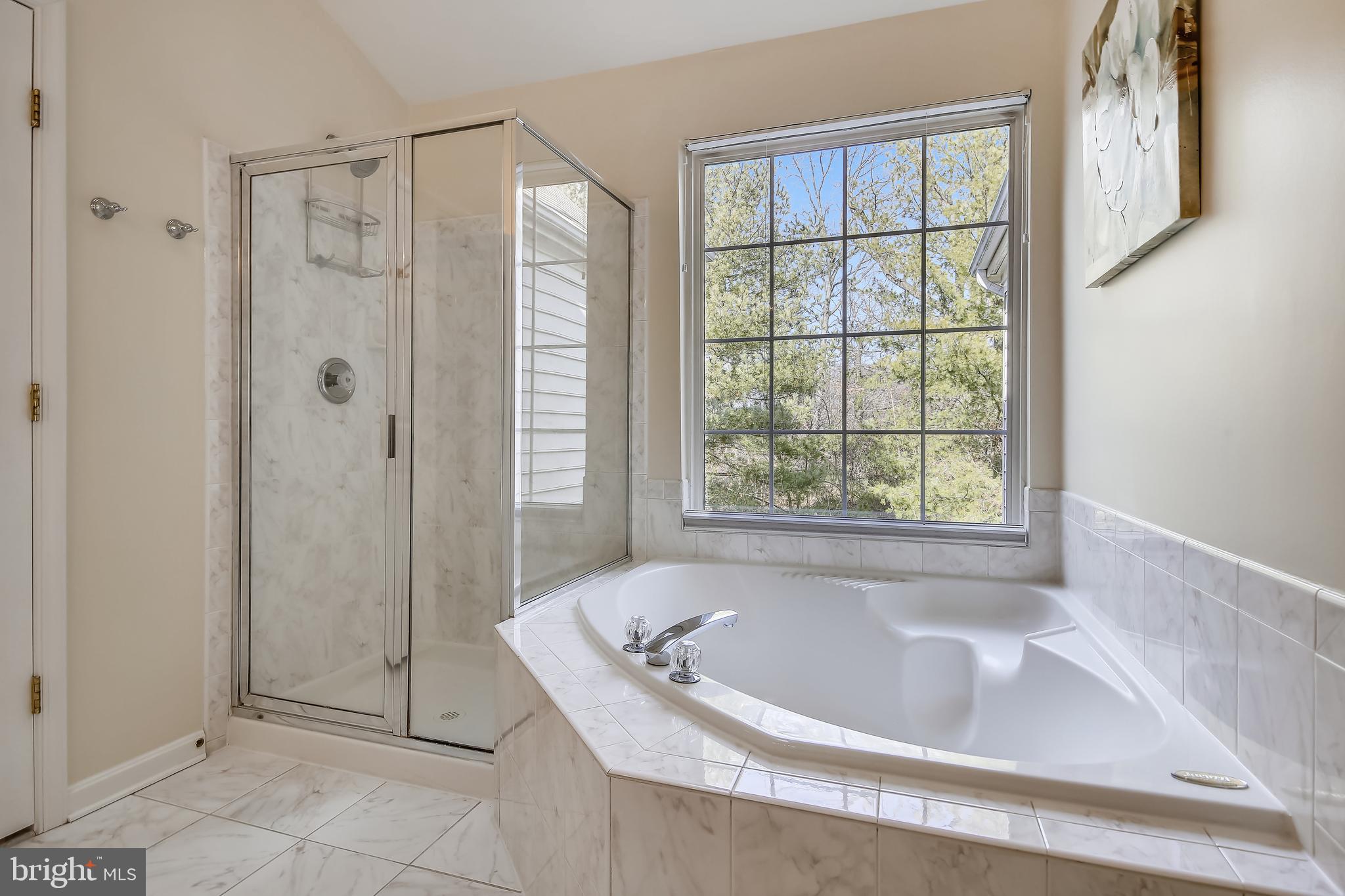 GOVERNORS GROVE - Residential