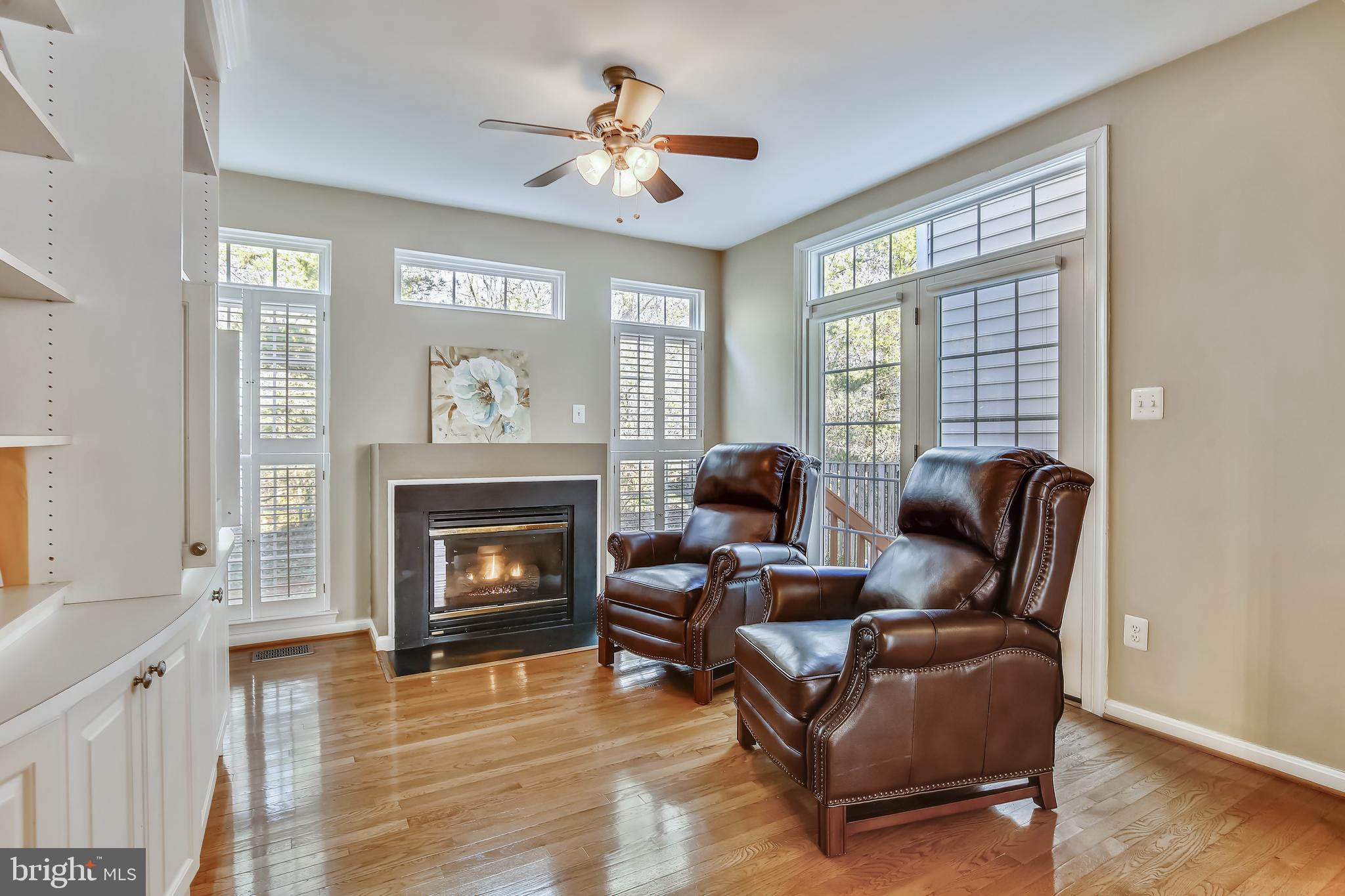 GOVERNORS GROVE - Residential