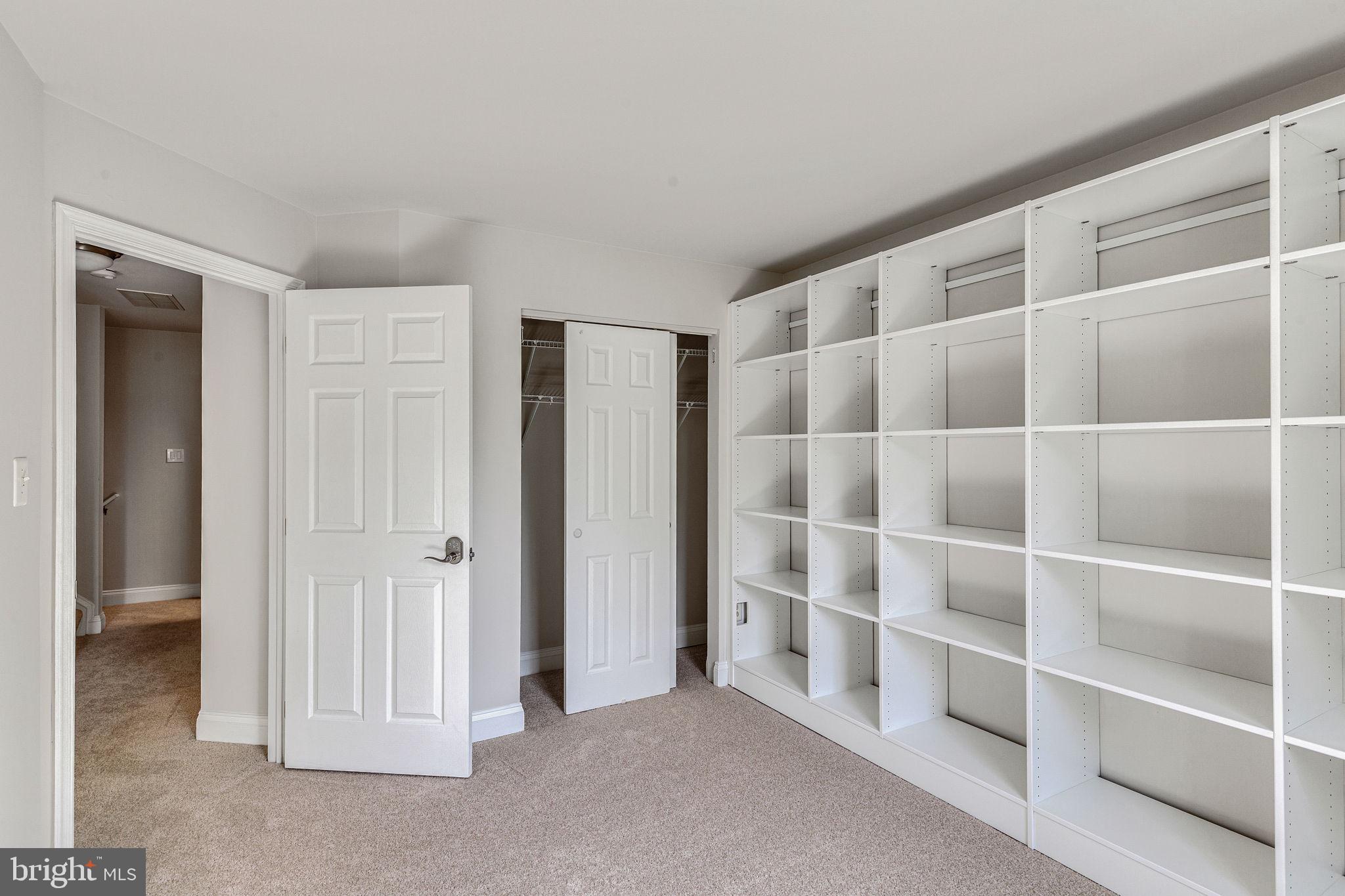 PINEY ORCHARD - Residential