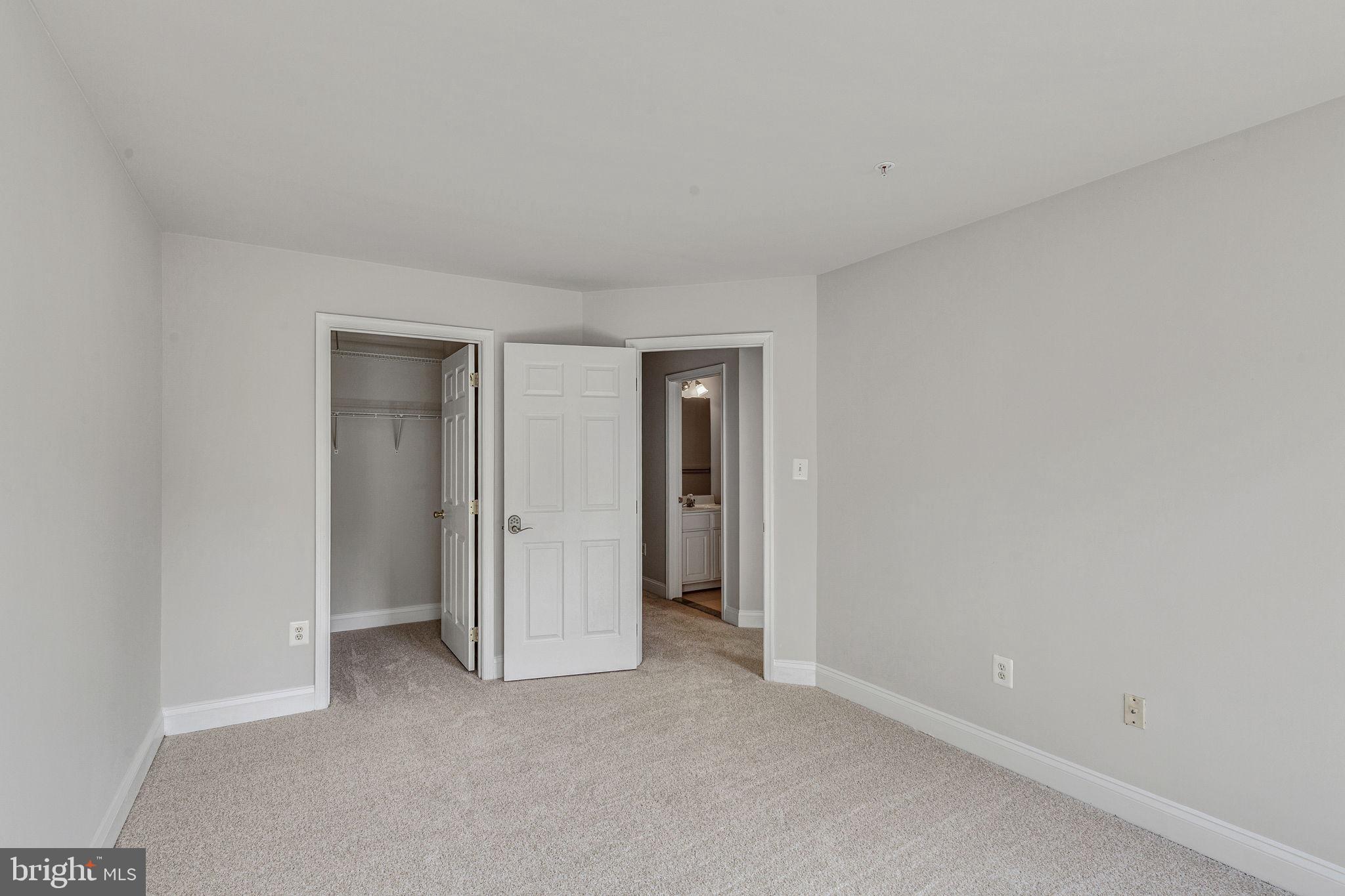 PINEY ORCHARD - Residential