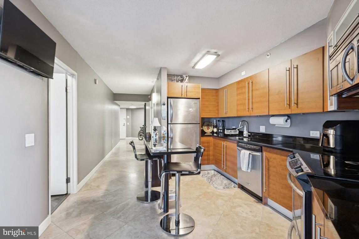 526 PACIFIC AVENUE 207