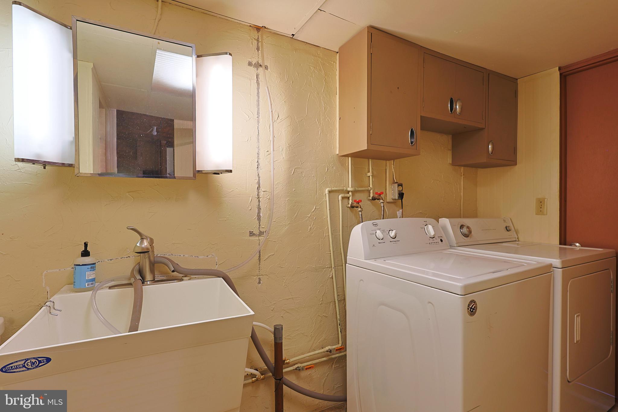 WHITE OAKS - Residential