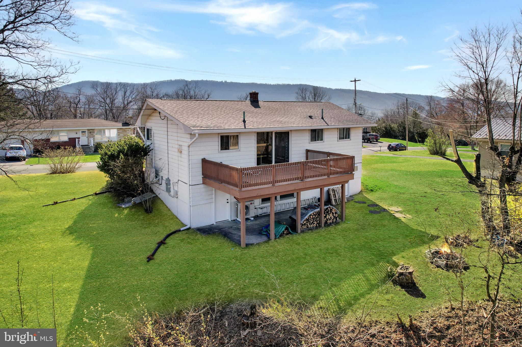 WHITE OAKS - Residential