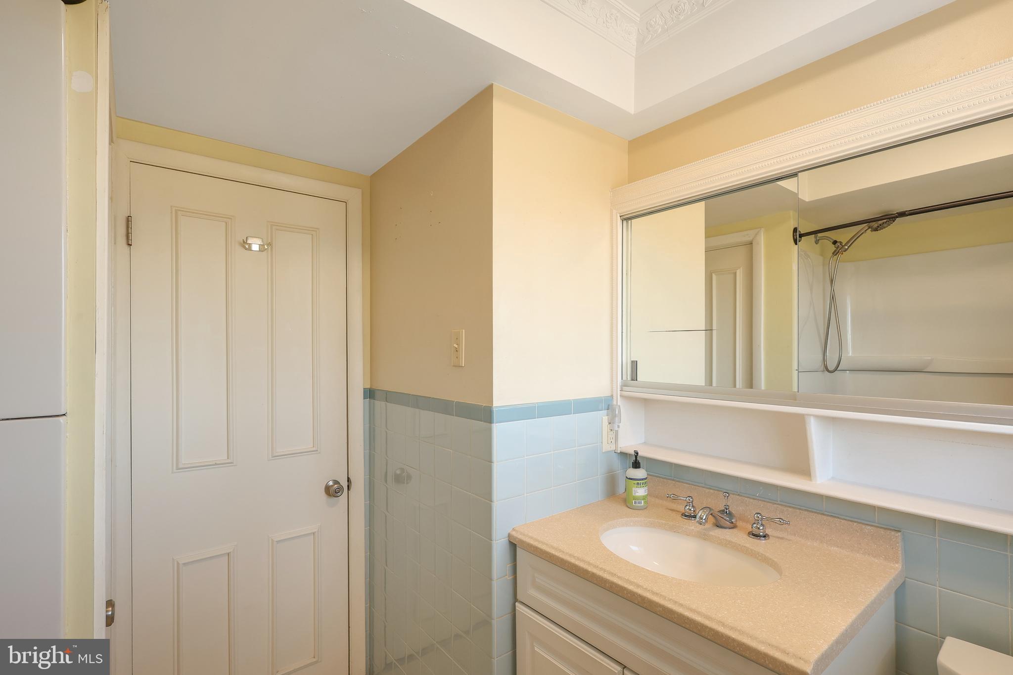 WHITE OAKS - Residential