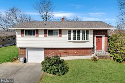 Homes For Sale - 701 White Avenue<br/> CUMBERLAND, MD 21502