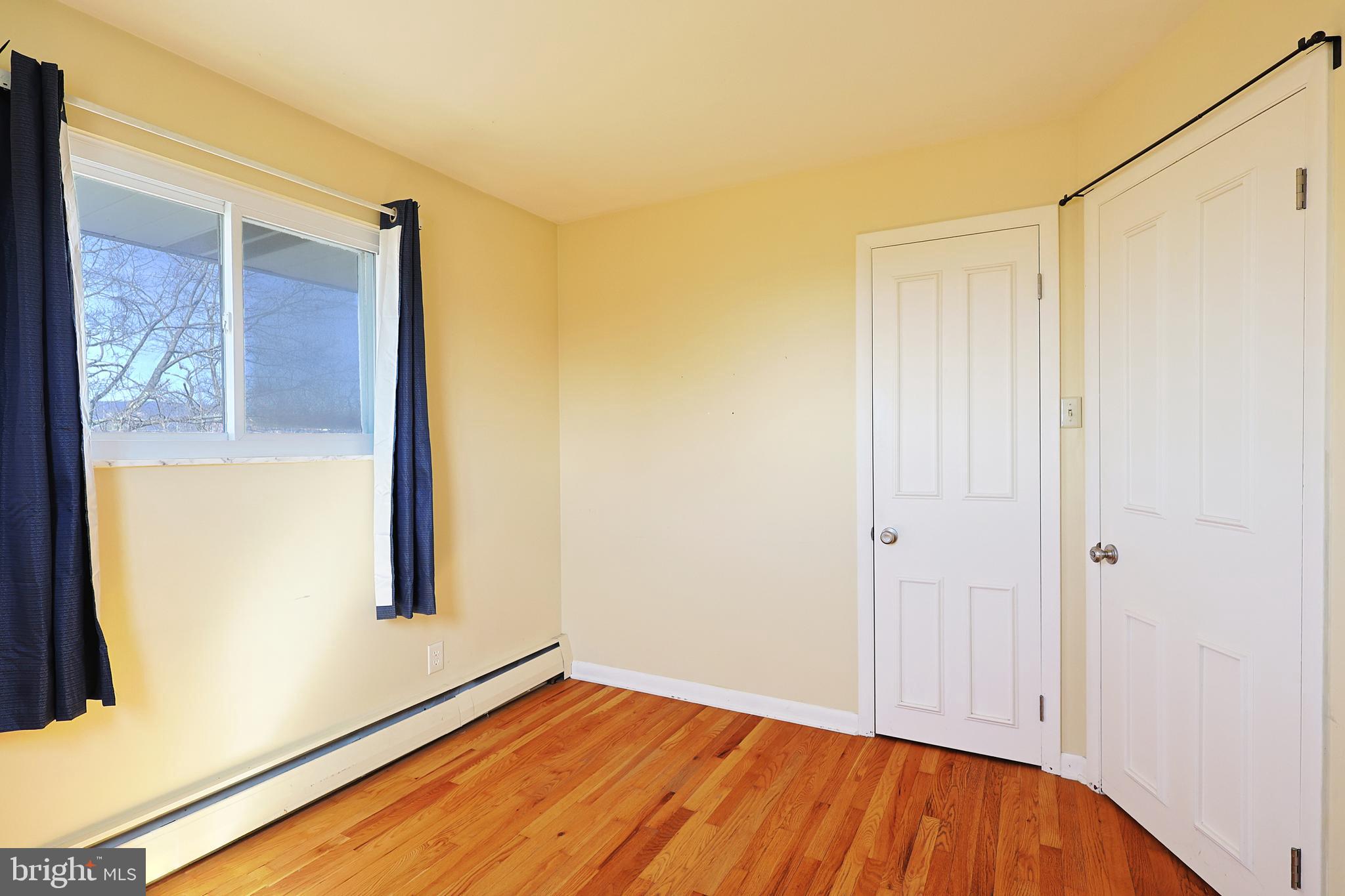 WHITE OAKS - Residential