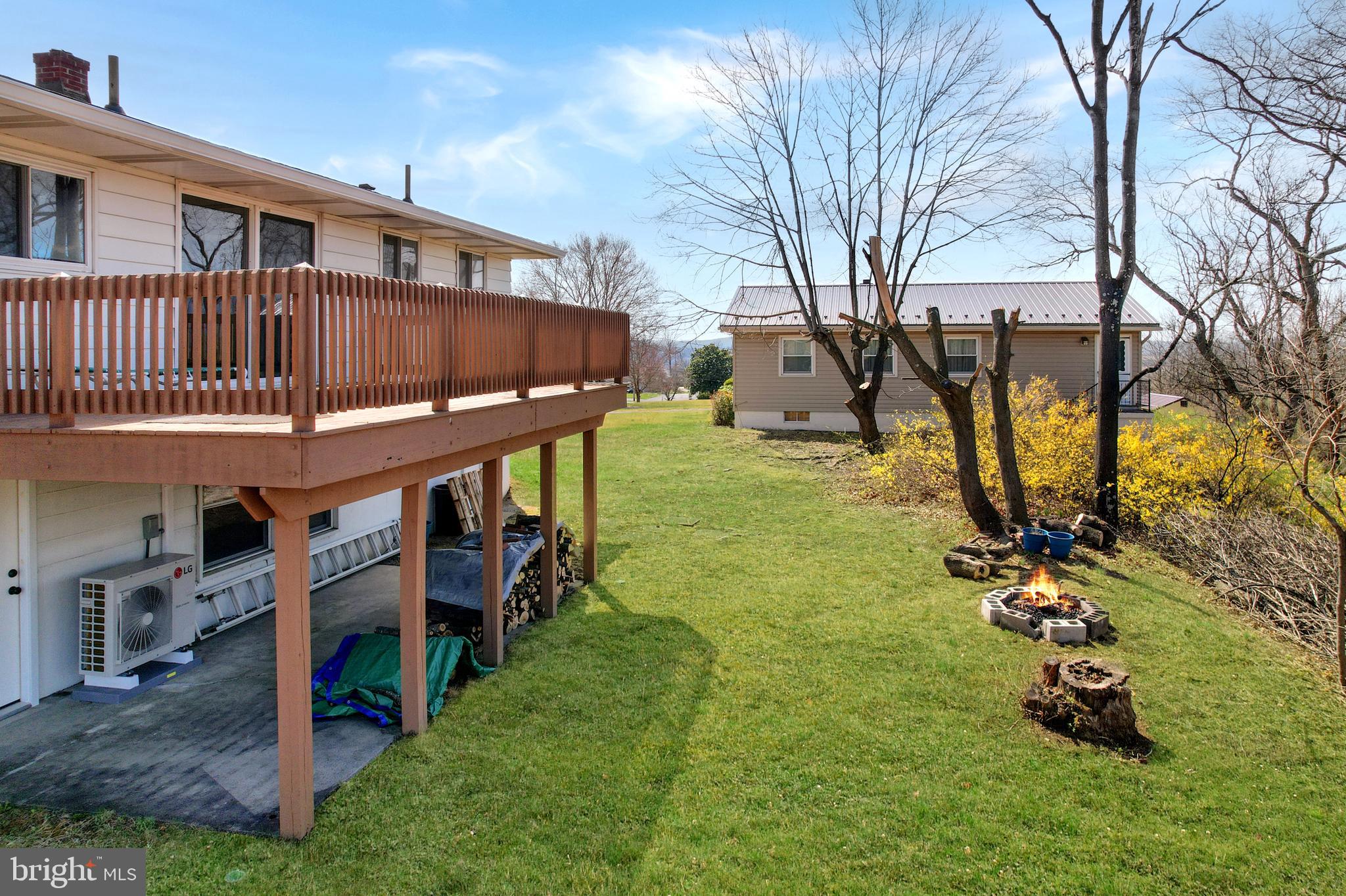 WHITE OAKS - Residential